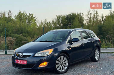 Универсал Opel Astra 2013 в 
