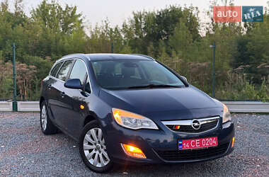 Универсал Opel Astra 2013 в 
