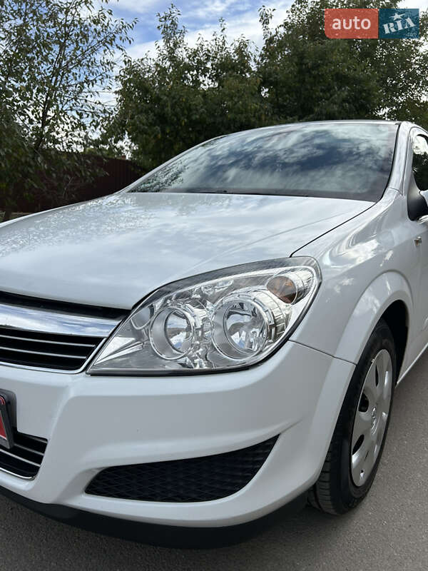 Хетчбек Opel Astra 2008 в Білій Церкві