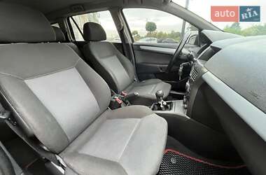 Универсал Opel Astra 2004 в 