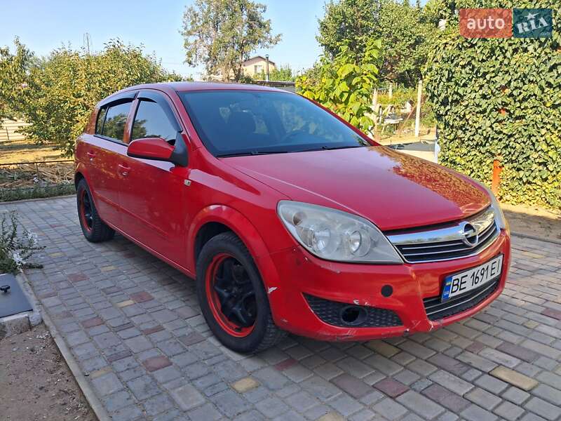 Хэтчбек Opel Astra 2008 в Николаеве
