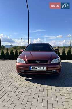 Хэтчбек Opel Astra 2001 в Хусте