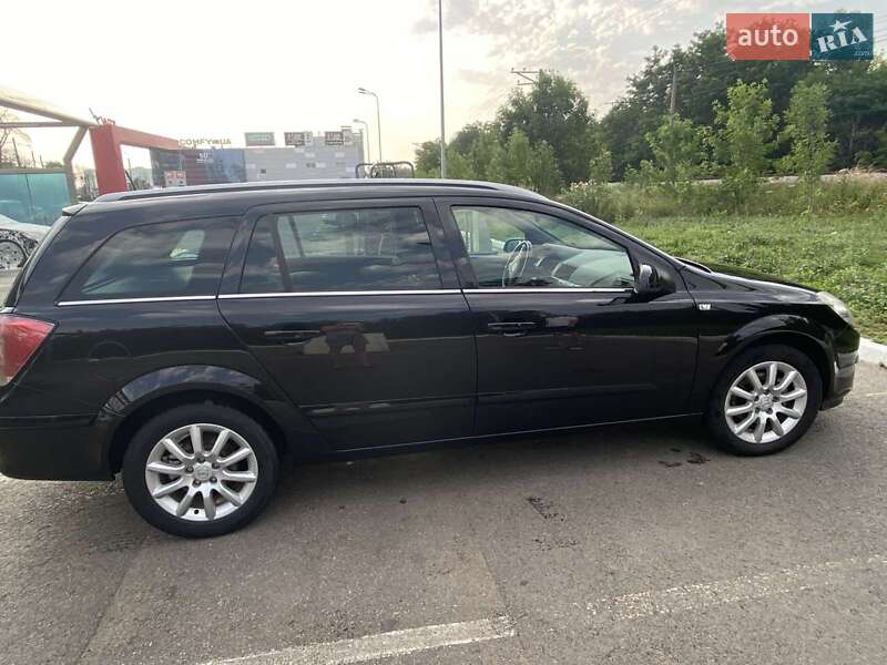 Универсал Opel Astra 2006 в Харькове