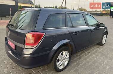 Универсал Opel Astra 2010 в 