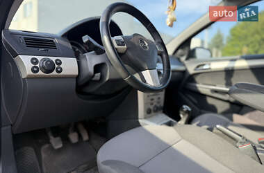 Универсал Opel Astra 2008 в 