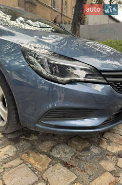 Универсал Opel Astra 2017 в 