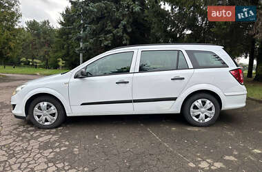 Универсал Opel Astra 2008 в Ровно