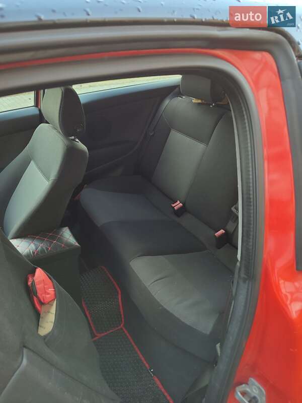 Хэтчбек Opel Astra 2006 в Луцке фото 9 Хэтчбек Opel Astra 2006 в Луцке