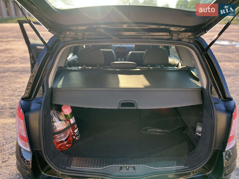 Универсал Opel Astra 2009 в Тернополе