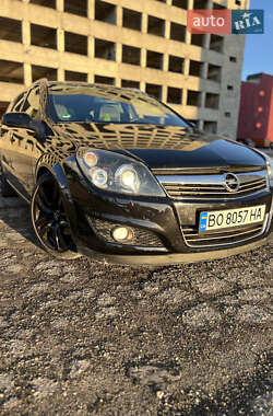 Универсал Opel Astra 2009 в Тернополе
