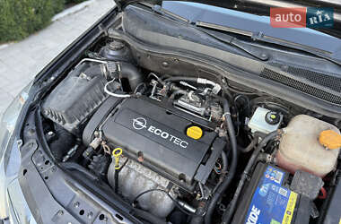 Универсал Opel Astra 2009 в 