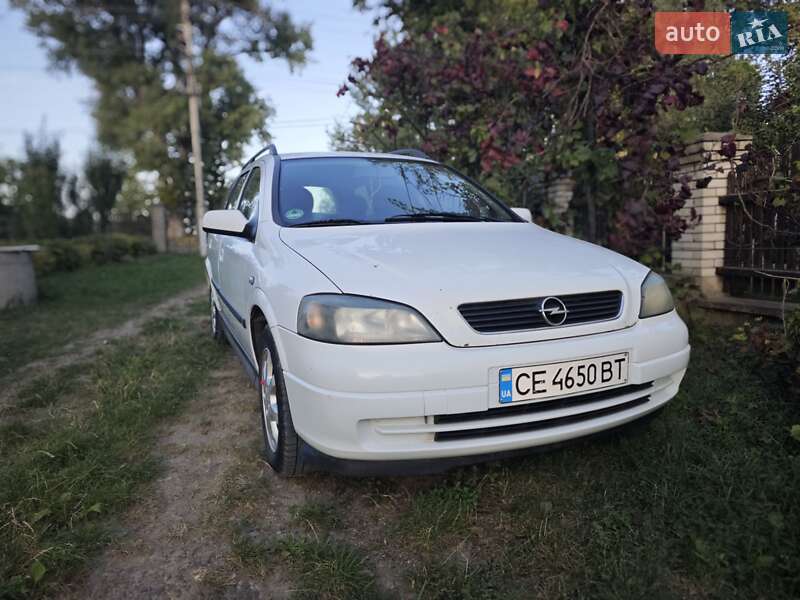 Универсал Opel Astra 2004 в Черновцах