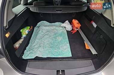 Универсал Opel Astra 2011 в Звягеле
