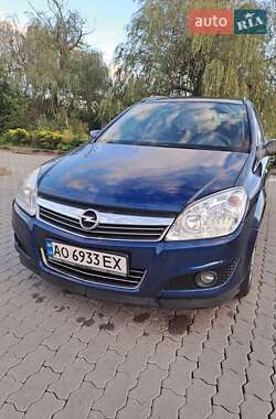 Универсал Opel Astra 2008 в Ужгороде