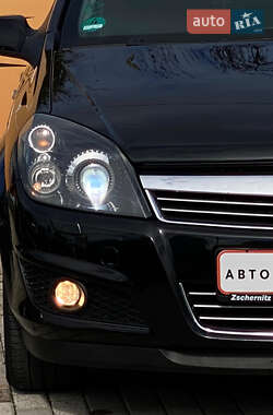 Универсал Opel Astra 2009 в 