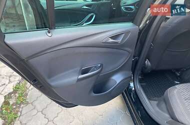 Универсал Opel Astra 2017 в 