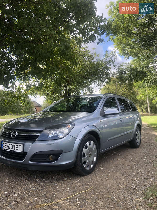 Универсал Opel Astra 2006 в Черновцах
