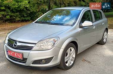 Хэтчбек Opel Astra 2009 в 