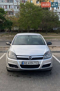 Хэтчбек Opel Astra 2005 в Днепре