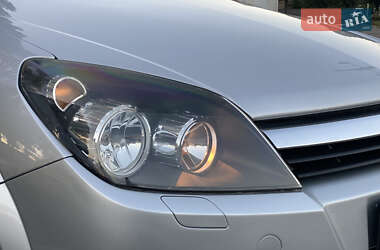 Универсал Opel Astra 2007 в 