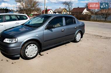 Седан Opel Astra 2009 в Шепетовке