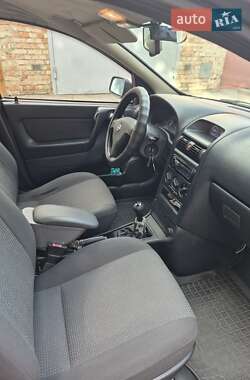 Седан Opel Astra 2008 в 