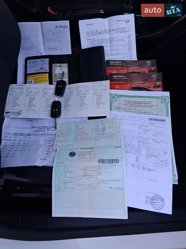 Универсал Opel Astra 2011 в Харькове документ