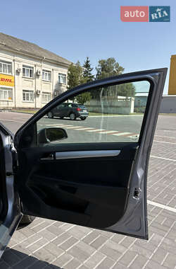 Універсал Opel Astra 2009 в 