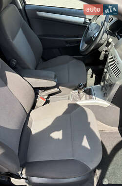 Універсал Opel Astra 2009 в 
