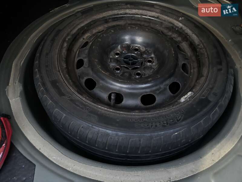 Седан Opel Astra 2009 в Сарнах