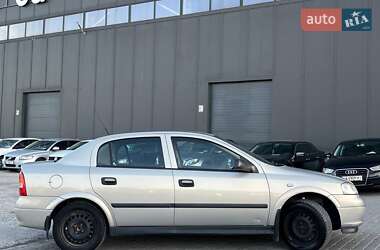 Седан Opel Astra 2008 в 
