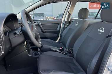Седан Opel Astra 2008 в 