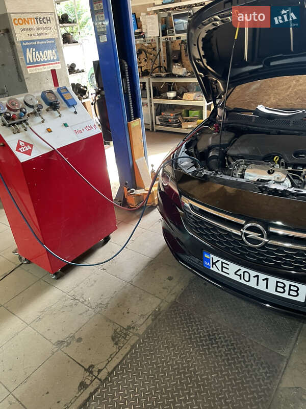 Универсал Opel Astra 2019 в Днепре