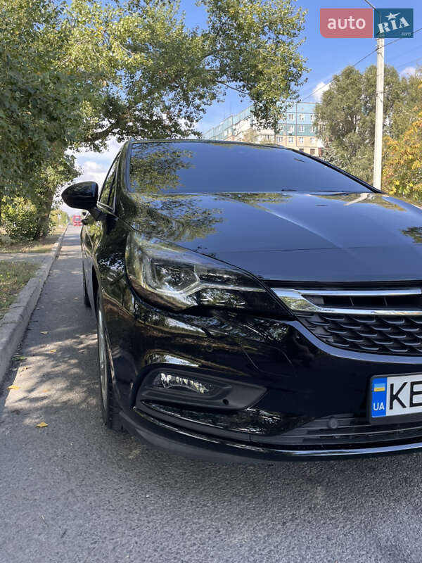 Универсал Opel Astra 2019 в Днепре