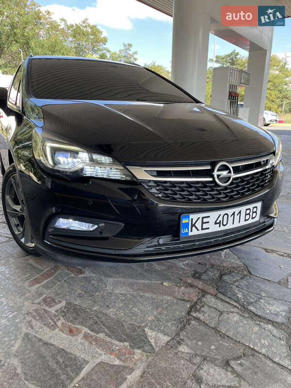Универсал Opel Astra 2019 в Днепре