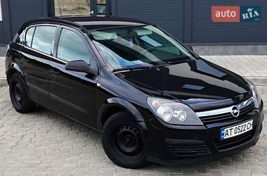Хэтчбек Opel Astra 2007 в Калуше
