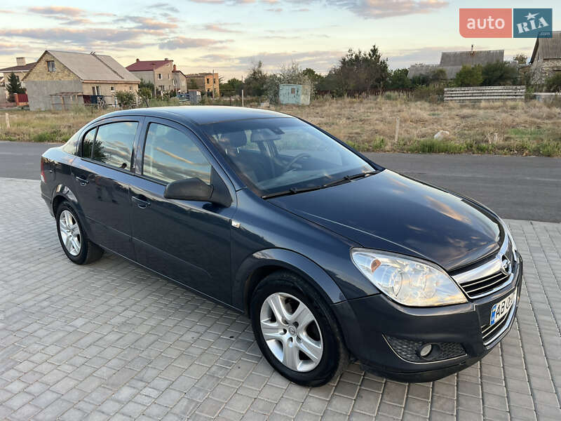 Седан Opel Astra 2008 в Одессе