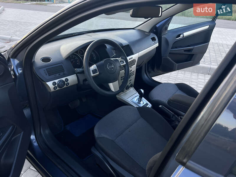 Седан Opel Astra 2008 в Одессе