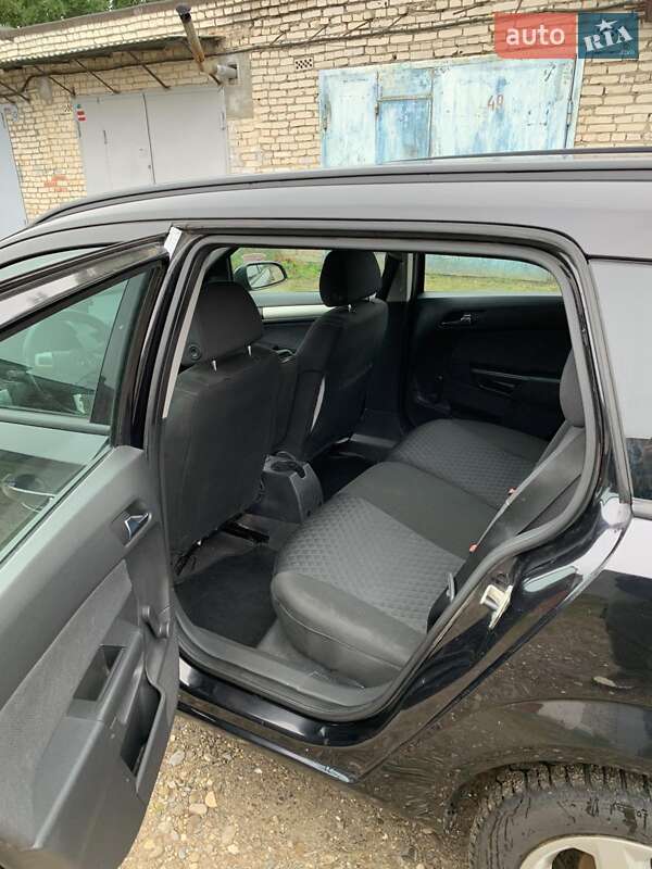 Универсал Opel Astra 2007 в Львове
