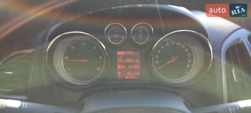 Універсал Opel Astra 2013 в Сторожинці