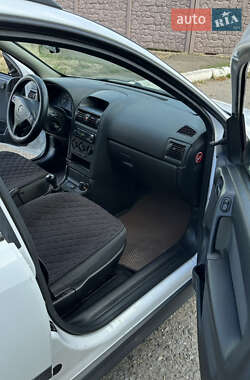 Універсал Opel Astra 2004 в 