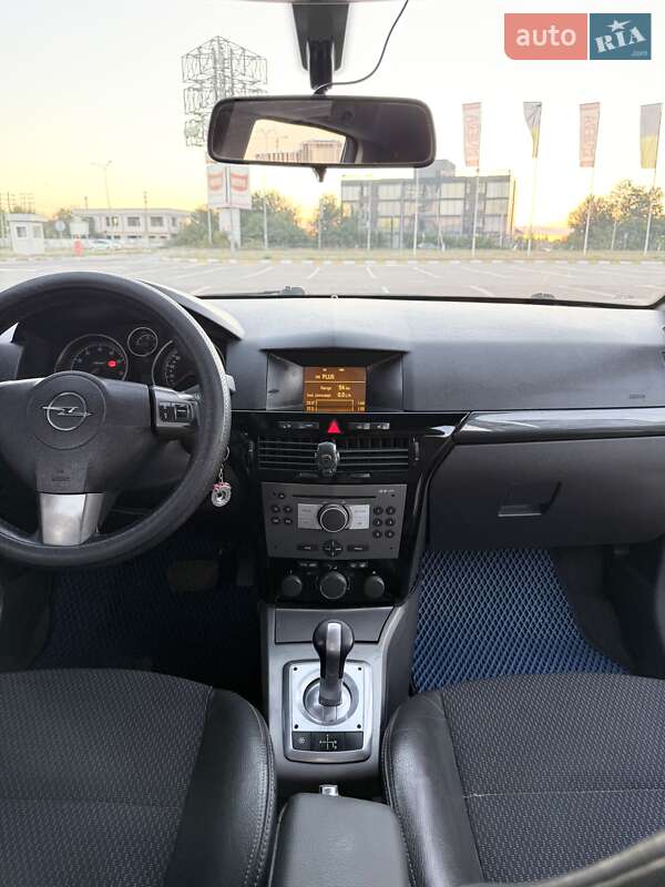 Универсал Opel Astra 2008 в Одессе