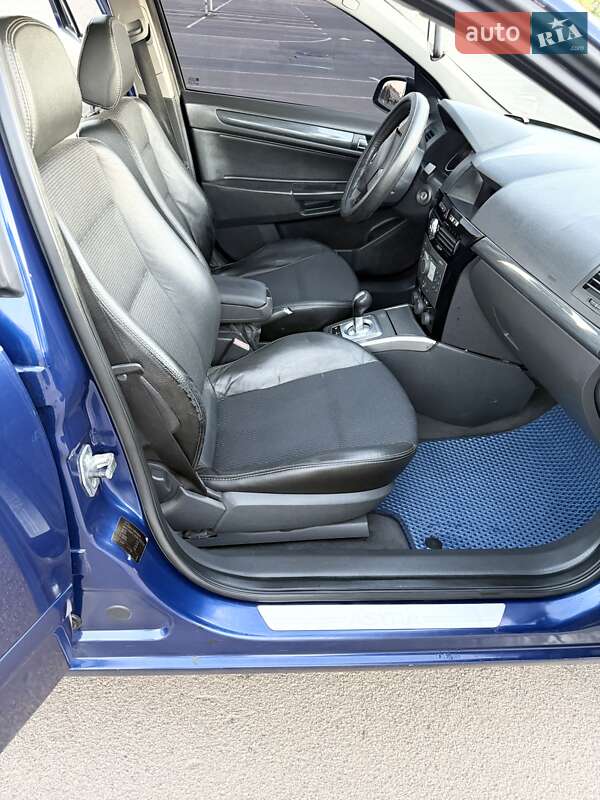 Универсал Opel Astra 2008 в Одессе