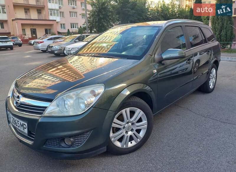 Универсал Opel Astra 2009 в Софиевской Борщаговке