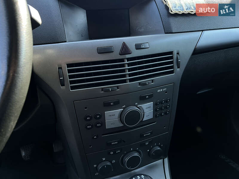 Универсал Opel Astra 2006 в Харькове