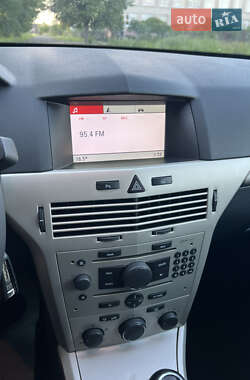 Универсал Opel Astra 2008 в 