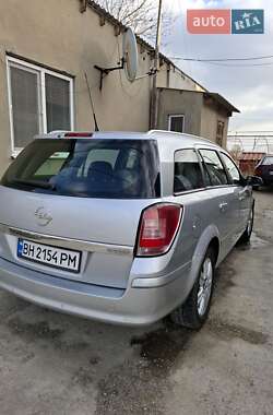 Универсал Opel Astra 2009 в 