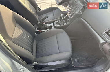 Универсал Opel Astra 2010 в 