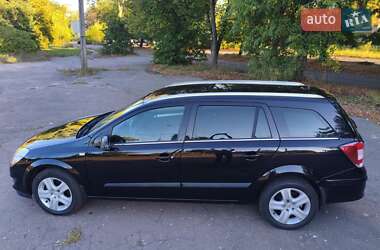 Универсал Opel Astra 2009 в 