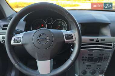 Универсал Opel Astra 2009 в 